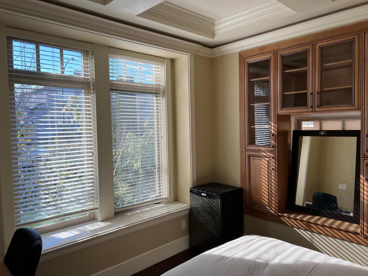 バンクーバーMike'S Luxury Houseアパートメント エクステリア 写真