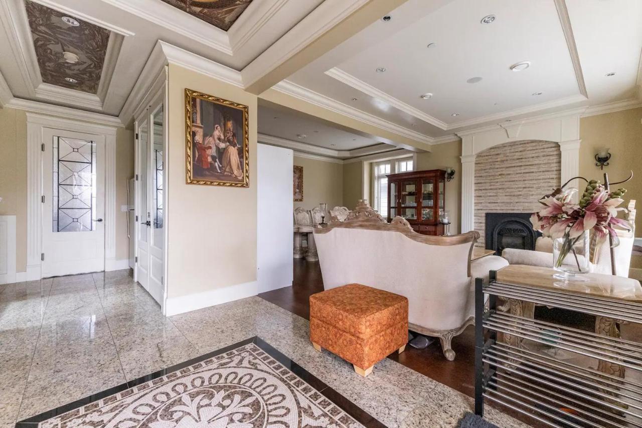 バンクーバーMike'S Luxury Houseアパートメント エクステリア 写真