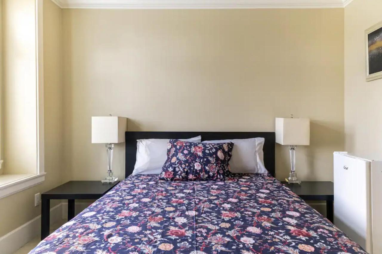 バンクーバーMike'S Luxury Houseアパートメント エクステリア 写真
